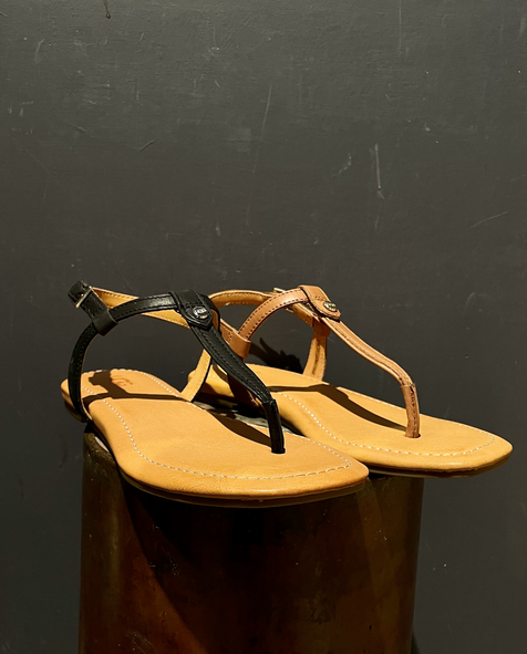 UGG Ciabatte Madeena (Nero)